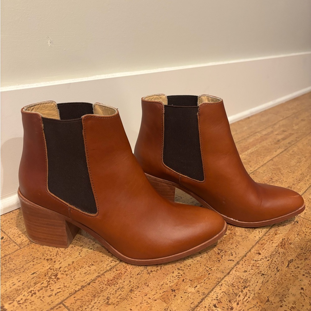 Nisolo Chelsea Healed Boots